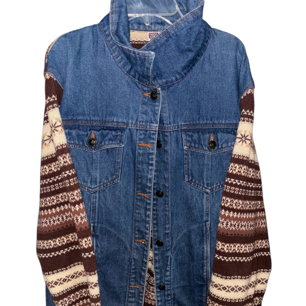 Faded Glory. Adorable Jean Jacket with designed back.